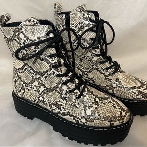 *SOLD* H&M Snakeskin Platform Boots